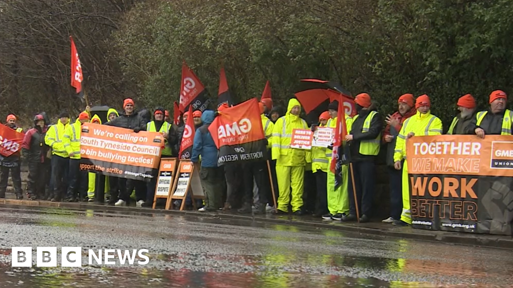 Council Takes Action Against Unite Bin Strike Mess Hits A New Low - ky5ws1f