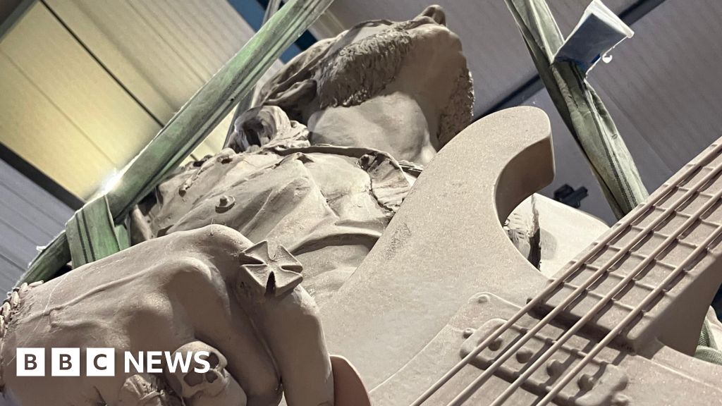 Lemmy Statue Unveiling Planned in Burslem May 9