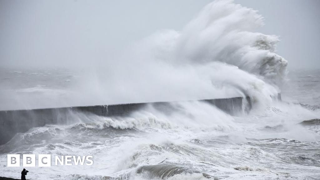 Rare red 'danger to life' warnings issued ahead of Storm Éowyn