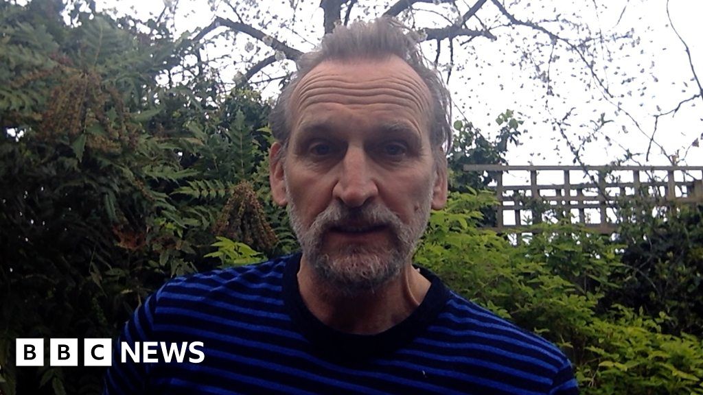 Coronavirus: Christopher Eccleston reads a poetic tribute to the NHS