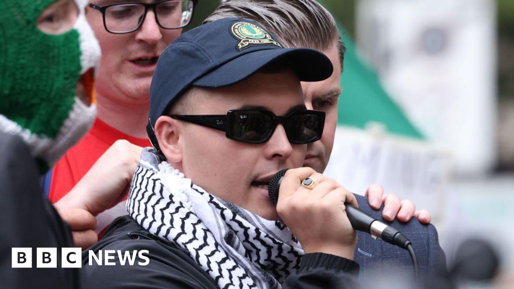 Kneecap cancel US tour dates amid court case thumbnail
