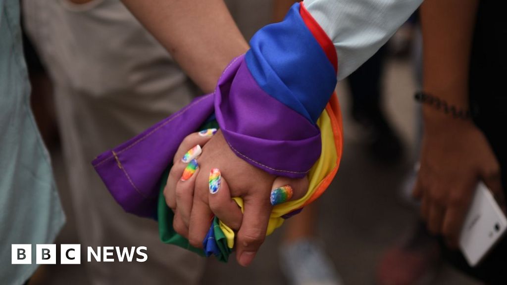 'Gay conversion therapy' to be banned