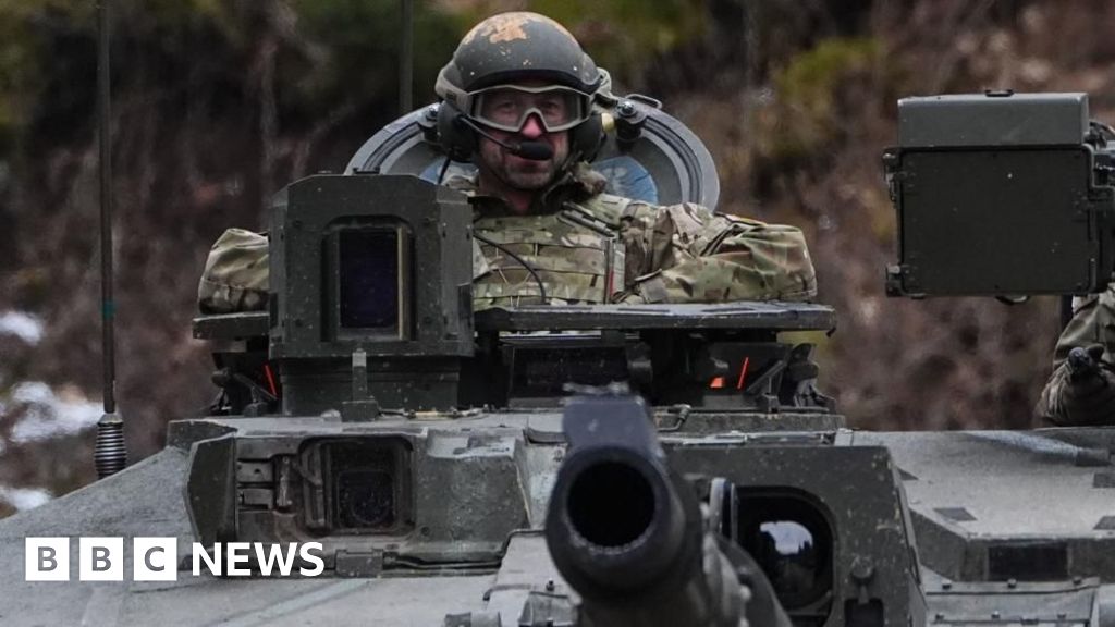 Prince William sends strong message from tank near Russian border