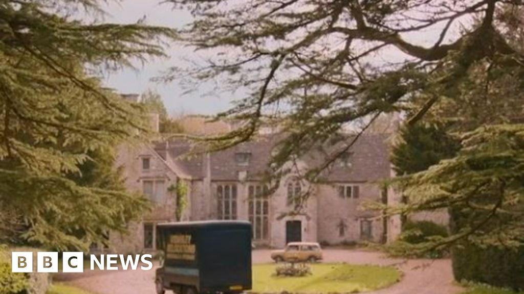 Disney+ Rivals: Cotswolds 16th Century home's link to new series - BBC News