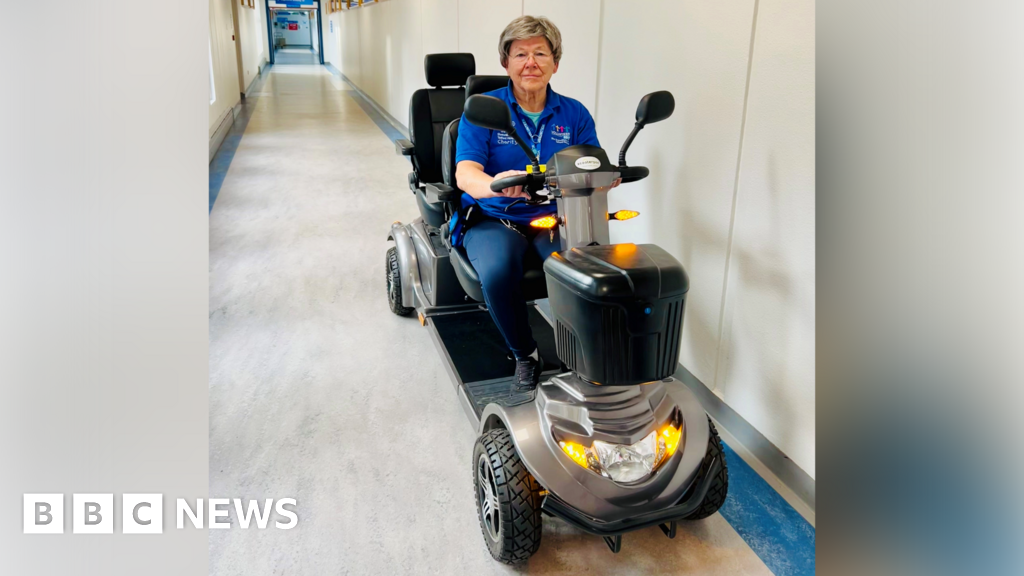Royal Shrewsbury Hospital seeks volunteers for buggy service
