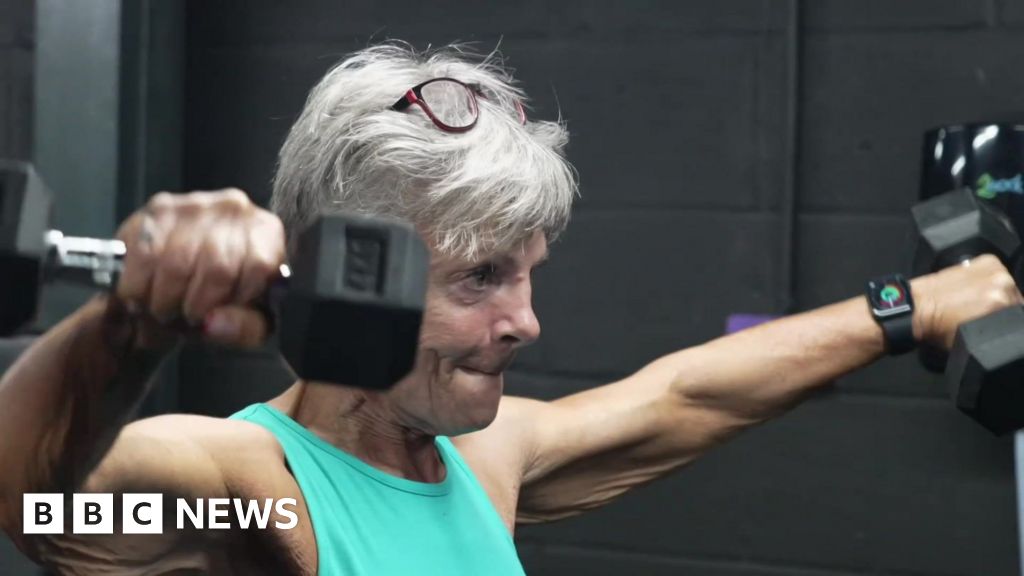 58-Year-Old Grandmother Loses 70kg, Competes as Natural Bodybuilder in Suffolk