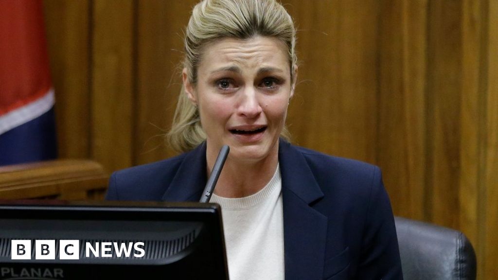 US TV Reporter Erin Andrews Humiliated By Secret Hotel Nude Video BBC News