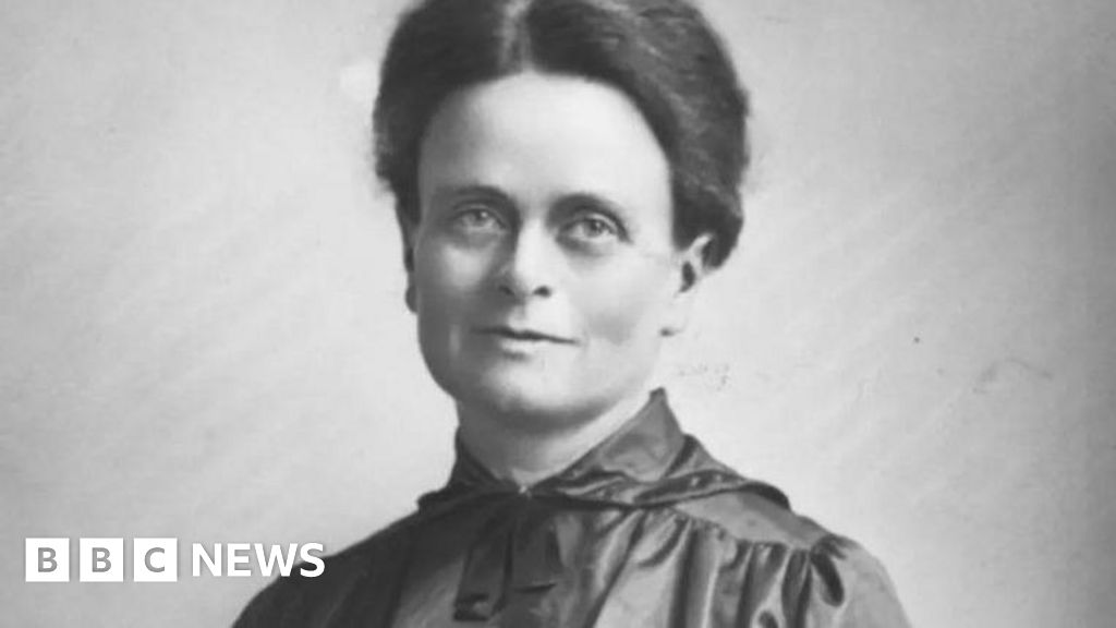 Edinburgh Council Set to Approve Controversial Elsie Inglis Statue on Royal Mile
