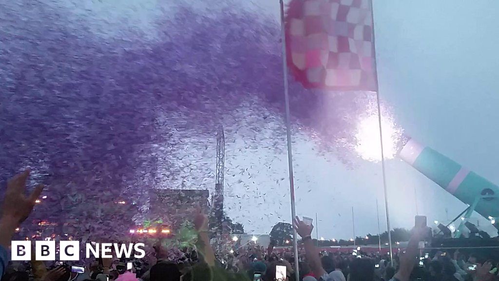 'World's biggest' confetti cannon opens Bestival in Dorset BBC News
