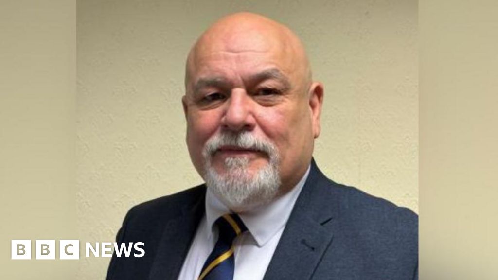 Reform councillor defects to Conservatives