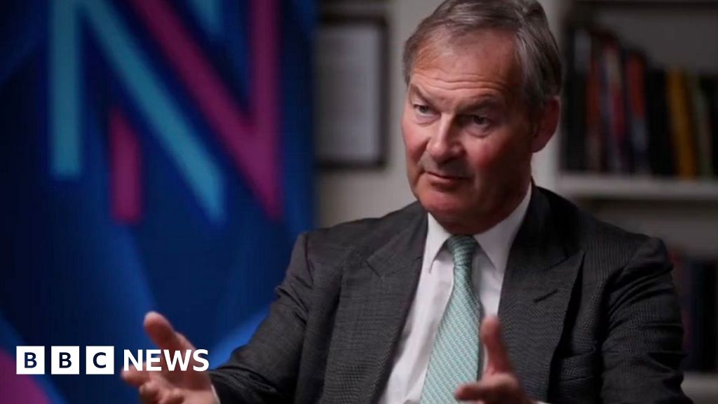 Farage is running a cult, says ex-Reform MP Lowe