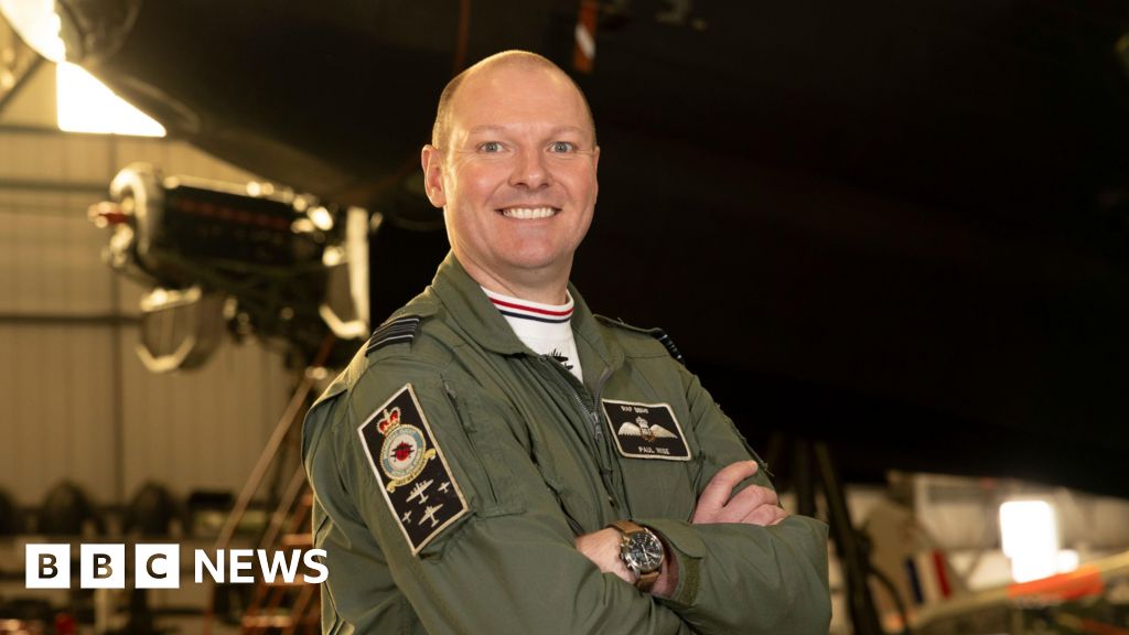 VE Day 80 Commemorations Feature Historic Flypast Over London