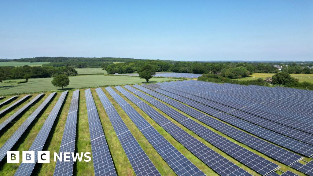 University of Surrey Receives Approval for Solar Farm