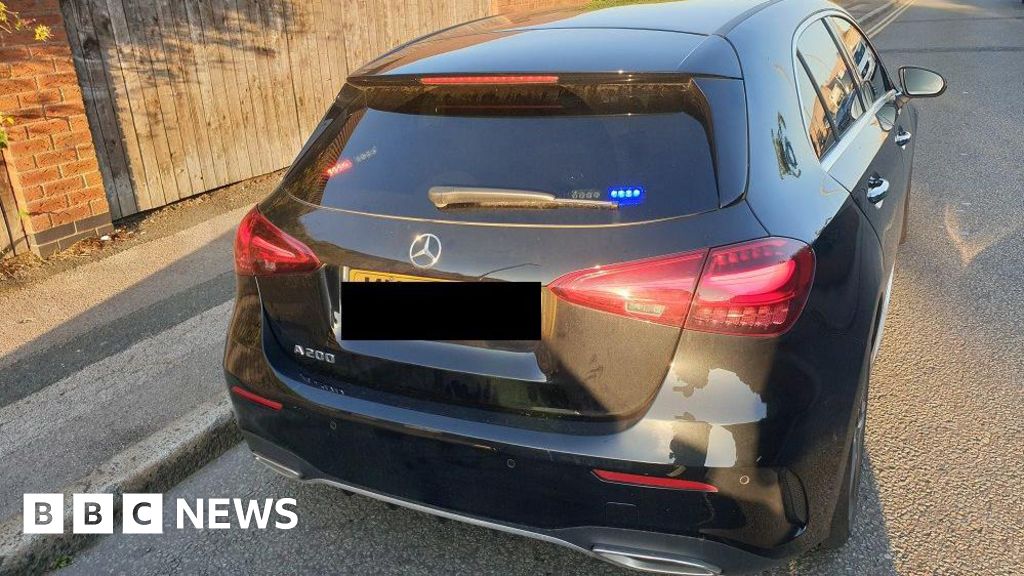 Everton man arrested after car had fake police lights and sirens