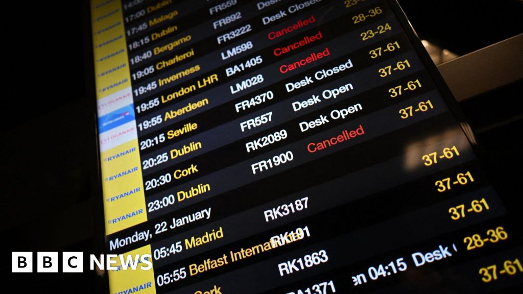 Power cut disrupts Manchester Airport flights