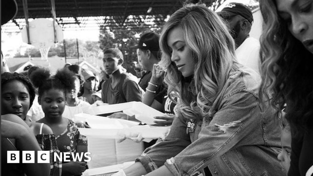 Beyonce returns to Houston to help victims of Hurricane Harvey BBC News
