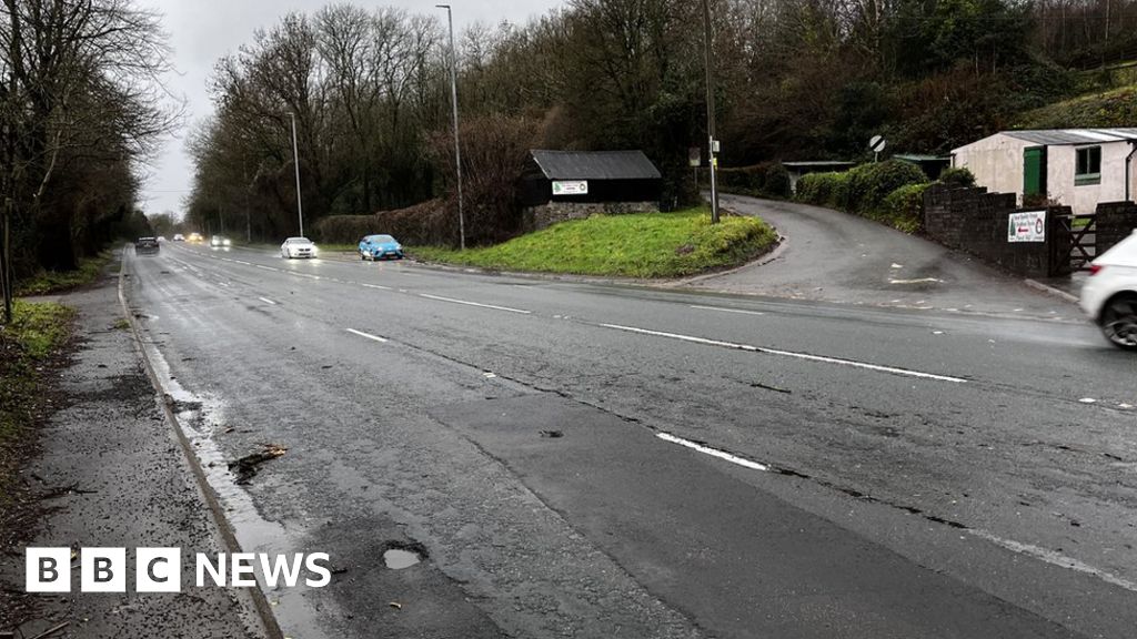 Newport: Cyclist dies in hospital after Boxing Day crash 