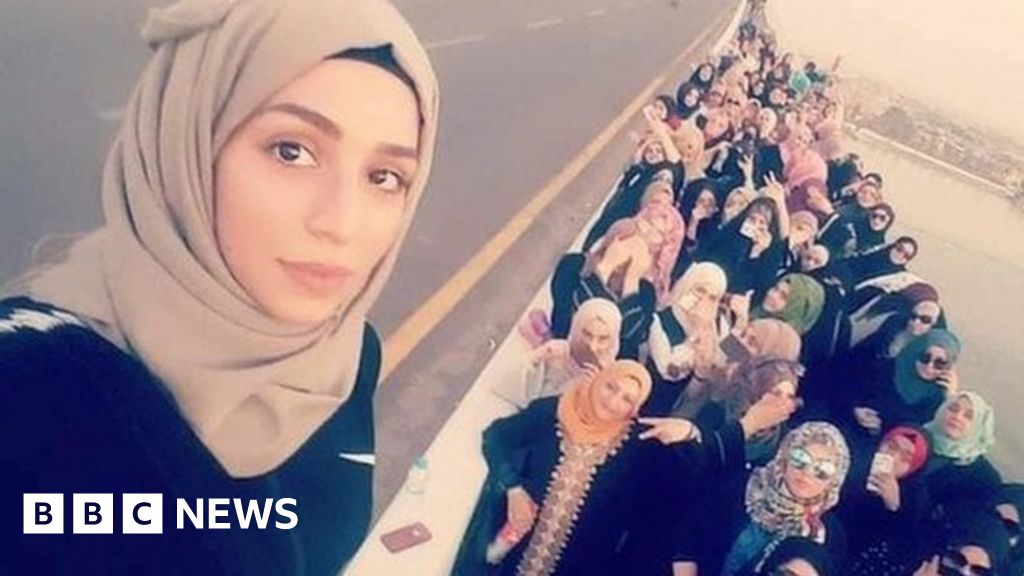 Female Iraqi Activist Killed In Basra As Gunmen Target Protesters Bbc