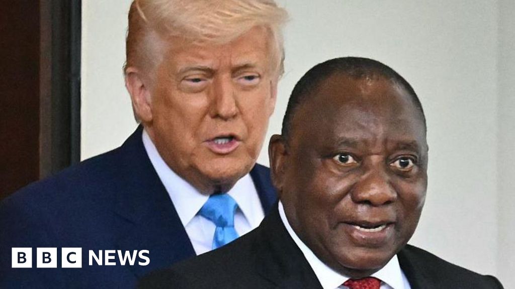 Ramaphosa се бори да поправи огради с Тръмп 