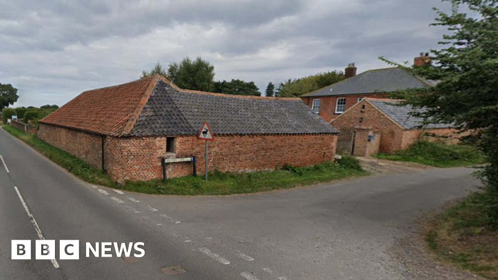 Two Cyclists Seriously Injured, One Dead in Separate Crashes in Norfolk, Yorkshire