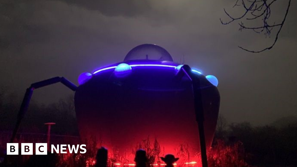 UFOs and a Tardis - why unusual holiday stays are booming
