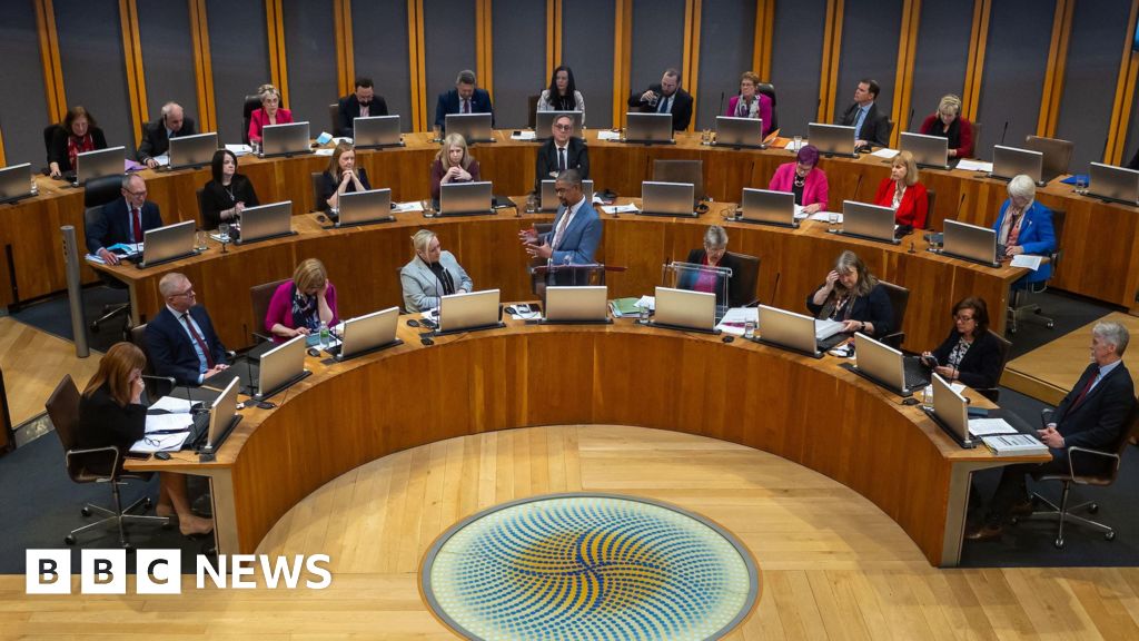 Ban on politicians lying could law in Wales