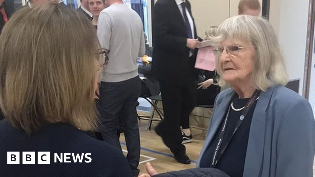 Censured Redcar and Cleveland council leader loses seat