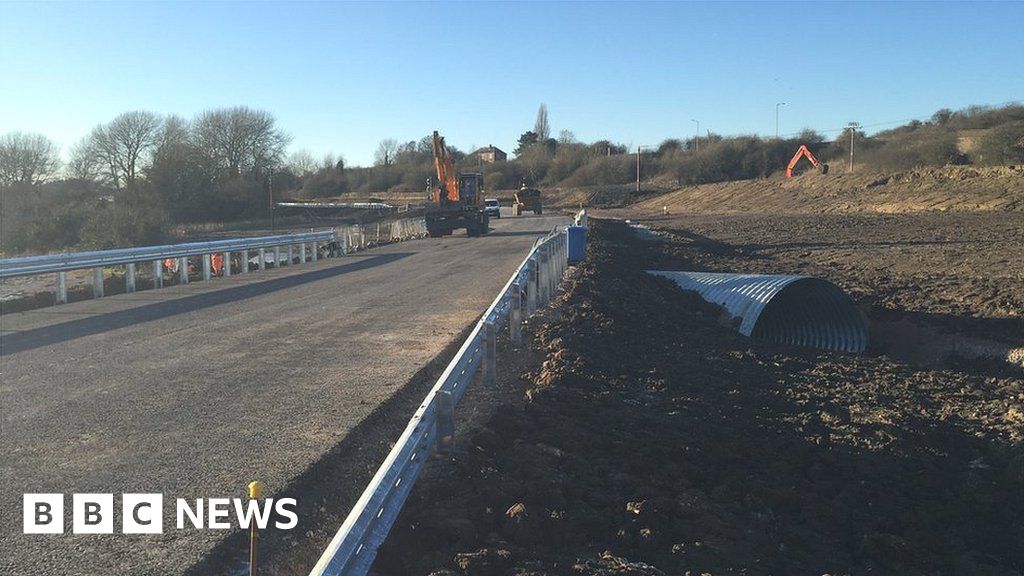 Temporary £3m road in Wiltshire opens to traffic BBC News