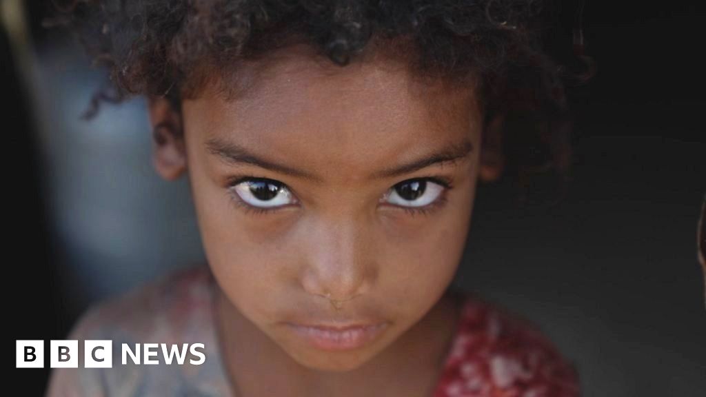 Yemen: The children haunted by  ghosts  of war