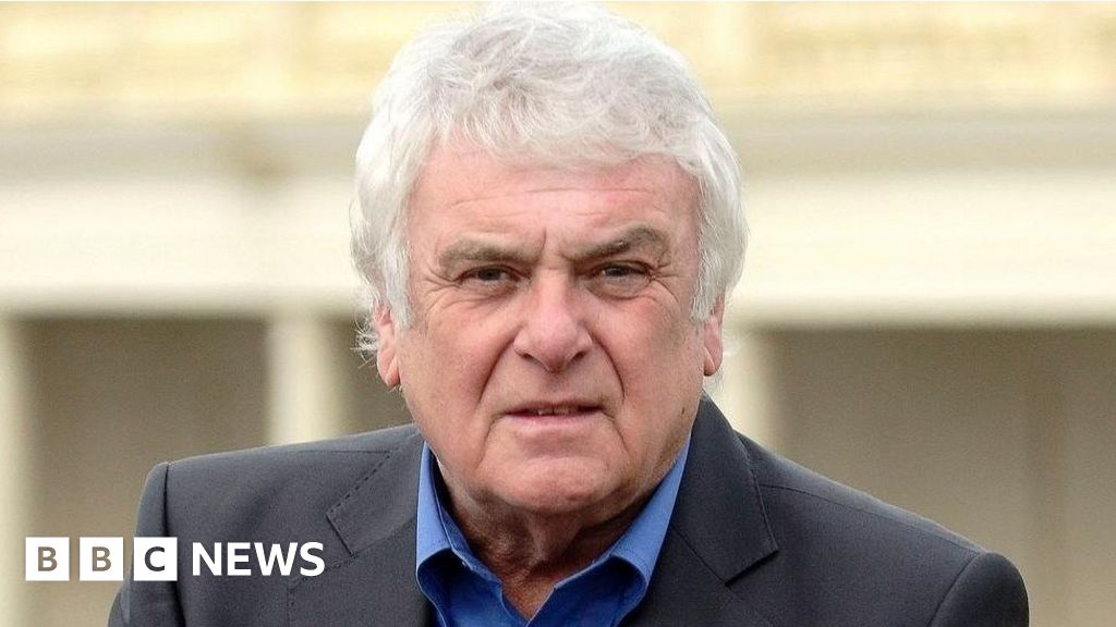 Tory group leader resigns after falling out with MP