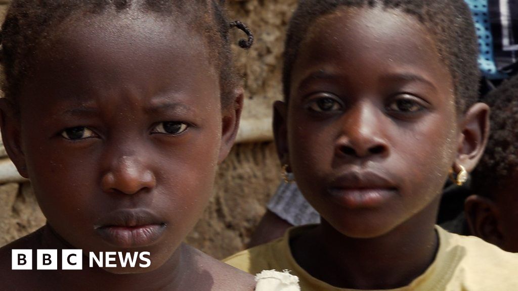 Running from terror in north-east Mozambique - BBC News