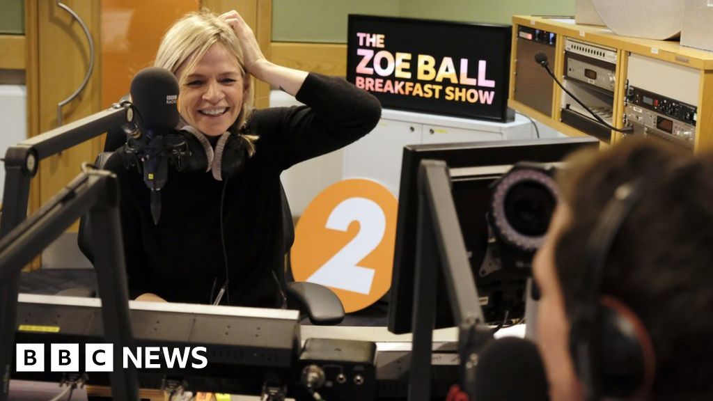 Zoe Ball Earns Respect With New Bbc Radio 2 Breakfast Show Bbc News 