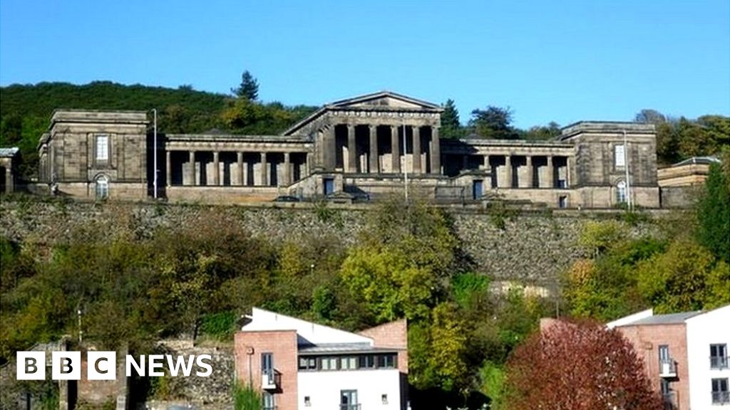 Royal High School site in Edinburgh goes back on the market BBC News