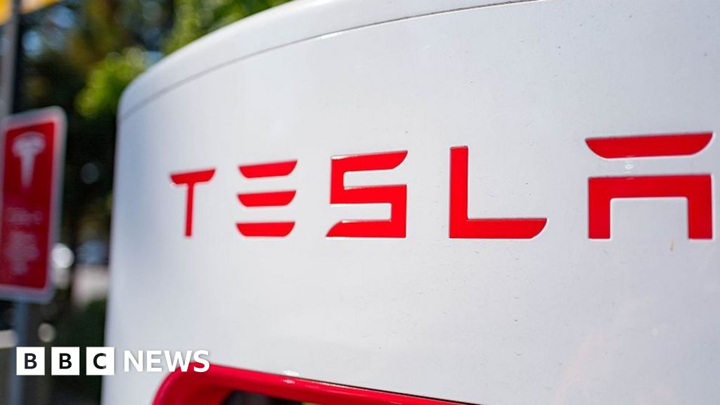 Tesla ordered to recall more than a million US cars