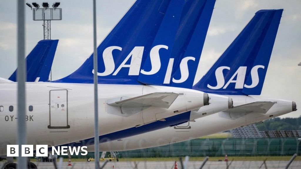 Pilots’ strike pushes SAS airline into bankruptcy move