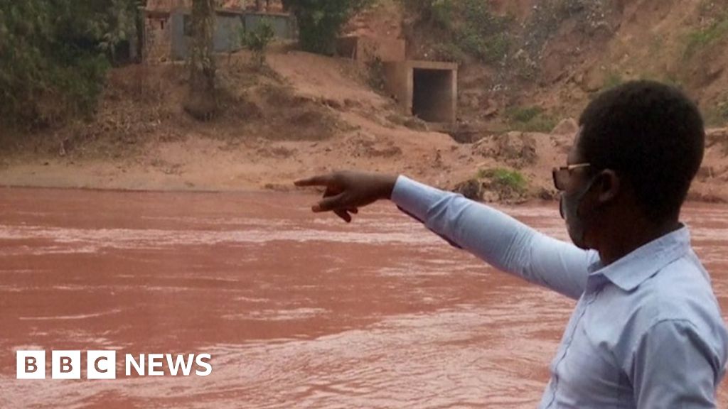 Toxic leak from Angola diamond mine kills 12 in DR Congo