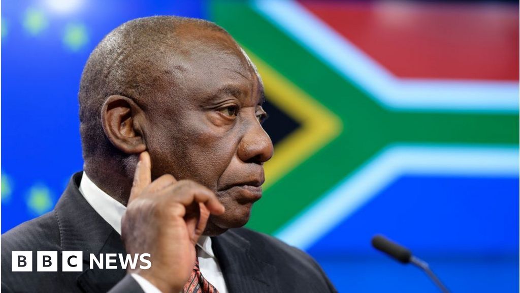 Cyril Ramaphosa: South Africa leader's future in doubt amid
scandal