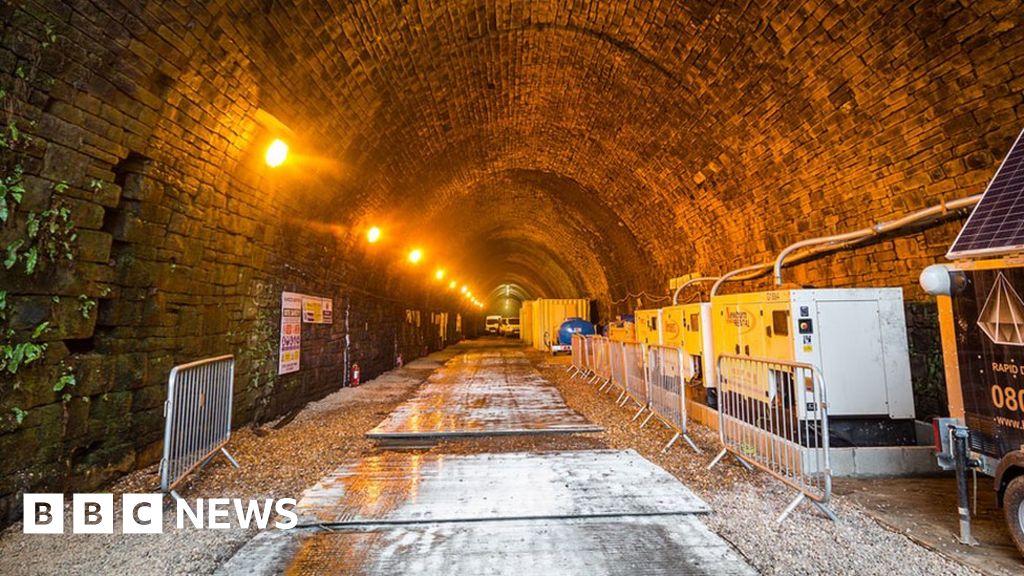 Queensbury Tunnel supporters step up fight as closure plan revealed
