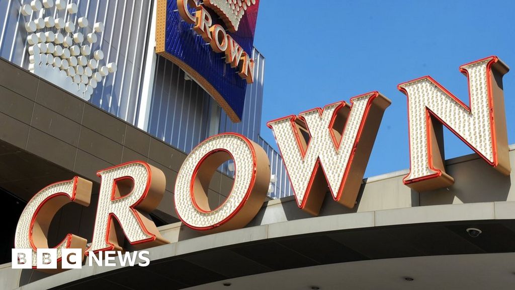 Australia's Crown casino fined for 'blanking' slot machines - BBC News