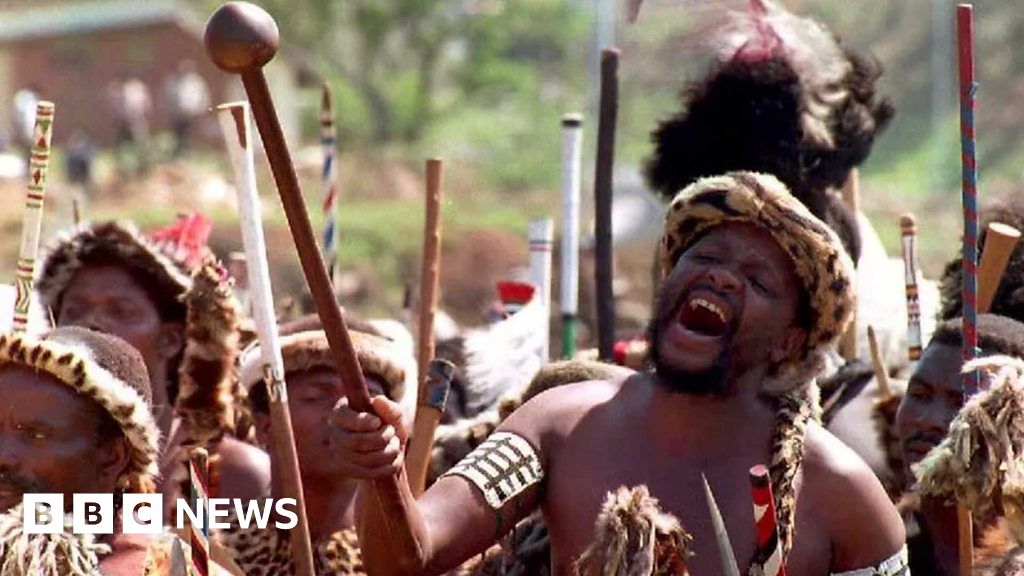 Mangosuthu Buthelezi: Zulu chief who divided South Africa