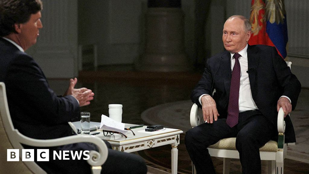 Тъкър Карлсън: Путин поема управлението, докато телевизионният водещ дава свобода на действие на Кремъл