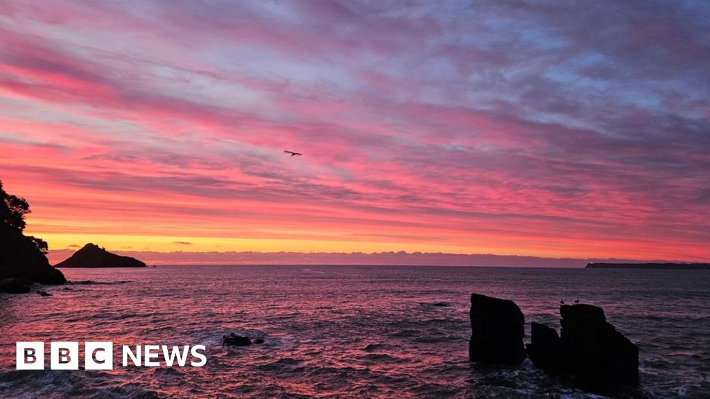 Devon residents wake up to spectacular sunrise 