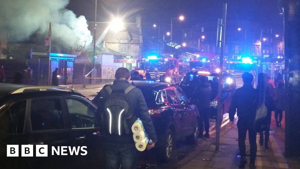 Fire Crews Work Overnight To Tackle Edinburgh Blaze - Bbc News