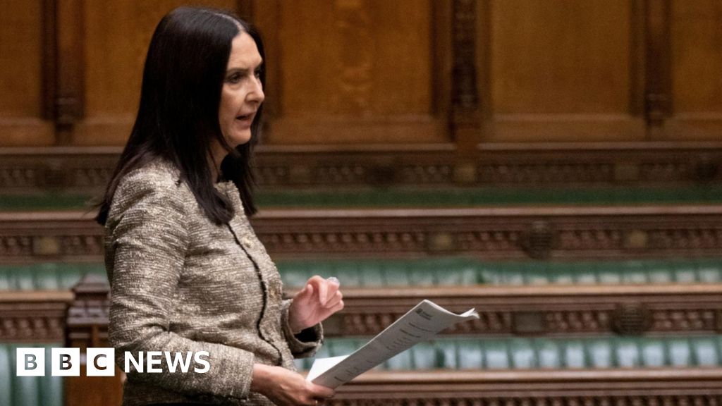 MPs vote to ban Margaret Ferrier from Commons for 30 days