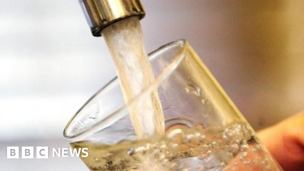 Boil water advice for homes in Tameside and Saddleworth - BBC News