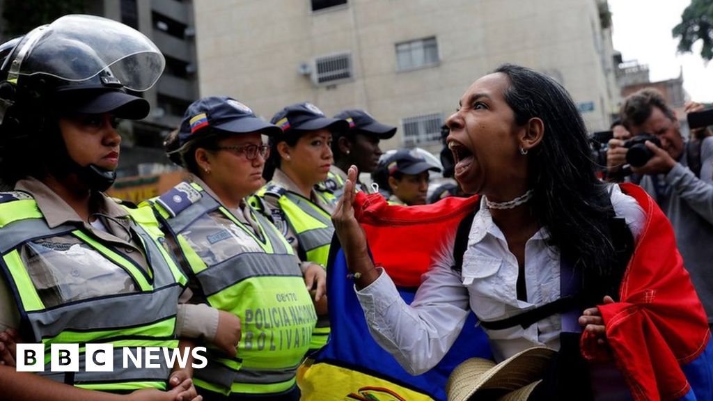 Venezuela Protests Women March Against Maduro Bbc News