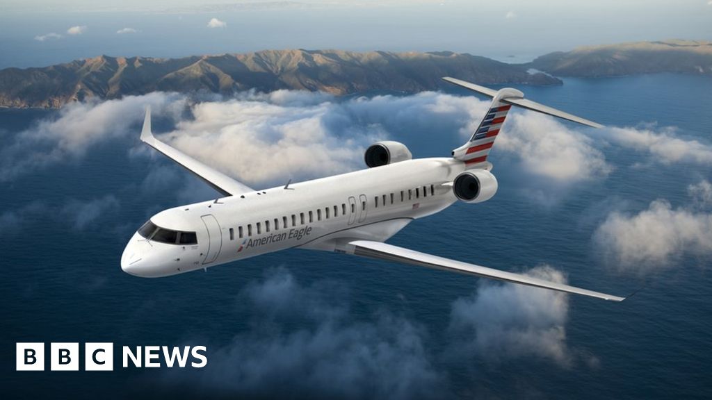 Canadair Regional Jet 900 Seating Chart American Airlines Us Airline Giant To Buy Up To 30 Bombardier Regional Jets Bbc News