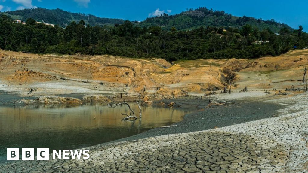 Тежка суша доведе до прекъсвания на електрозахранването в Еквадор, който