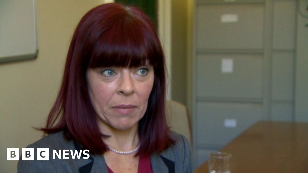 Green Party Nis Clare Bailey Steps Down As Deputy Leader Bbc News