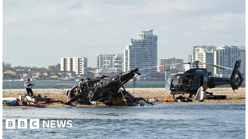 Australia helicopter collision: Pilot did not hear radio call, interim report says